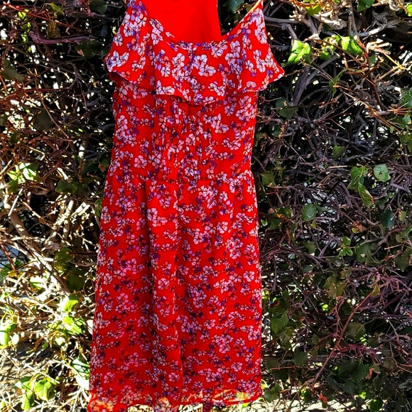 Dres - Picture 1 of 1